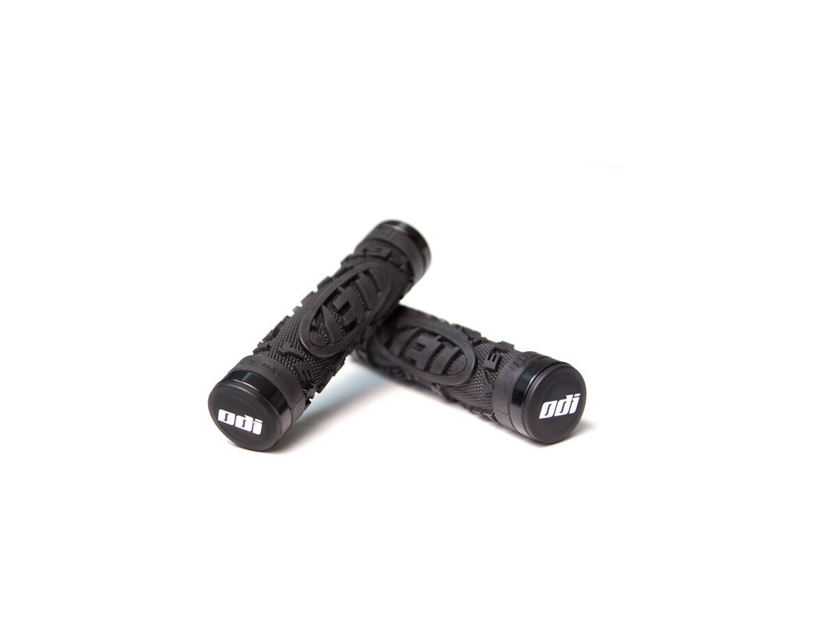 ODI Yeti Hard Core MTB Lock On 130mm - Black click to zoom image
