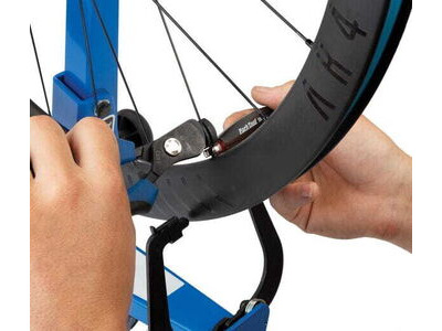 PARK CSH-1 - Clamping Spoke Holder click to zoom image