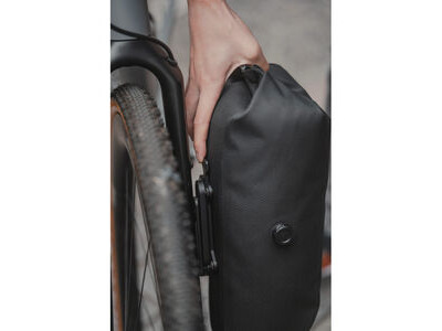 TOPEAK QR Fork Drybag 5.8L Bolt-On 5.8L click to zoom image