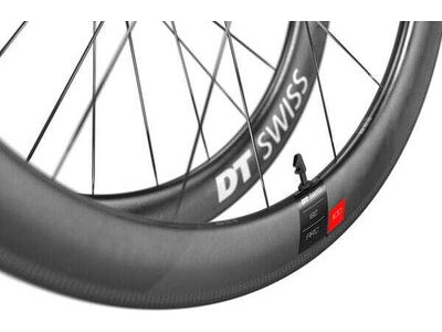 DT SWISS ARC 1100 DICUT wheel, carbon clincher 62 x 17 mm rim, rear click to zoom image