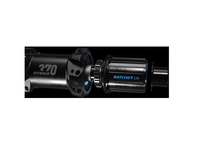 DT SWISS HU 1900 wheel, 25 mm rim, 15 x 110 mm BOOST axle, 700c front click to zoom image