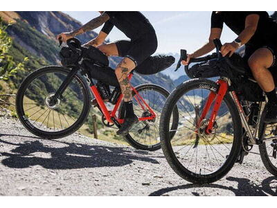 DT SWISS GRC 1400 SPLINE disc brake wheel, carbon clincher 50 x 24 mm, 700c front click to zoom image